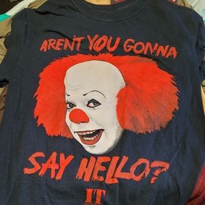 Hot topic IT T shirt large